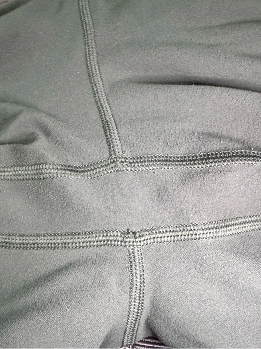 Lululemon Align Crop *21